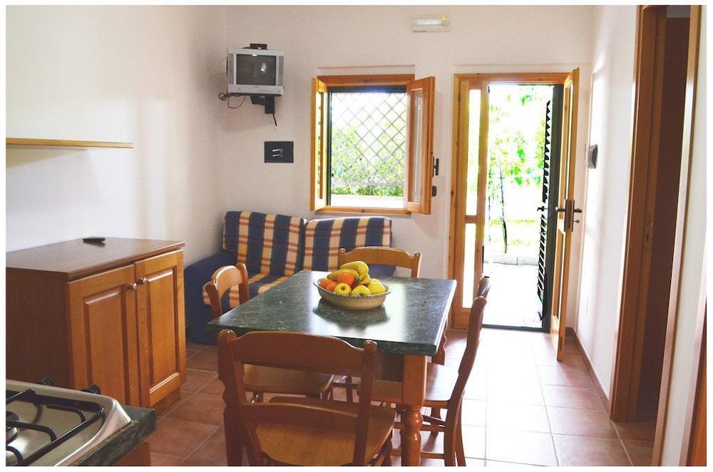 Apart-hotel Rendez Vous 3*